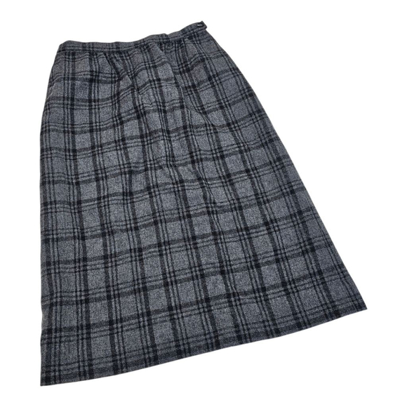 Pendleton Dresses & Skirts - VINTAGE PENDLETON SZ WM 8 PENCIL SKIRT W/POCKETS 100% WOOL PLAID ABOVE THE KNEE